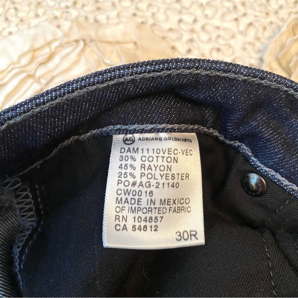 AG The Stilt Cigarette Leg Dark Wash Vintage Tailored Style Women’s Size 30R - Picture 7 of 14